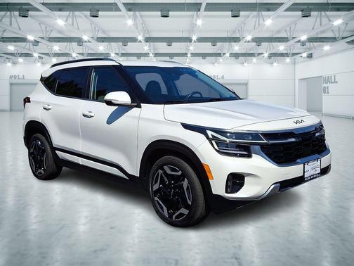 Snow White Pearl 2024 Kia Seltos SX Turbo