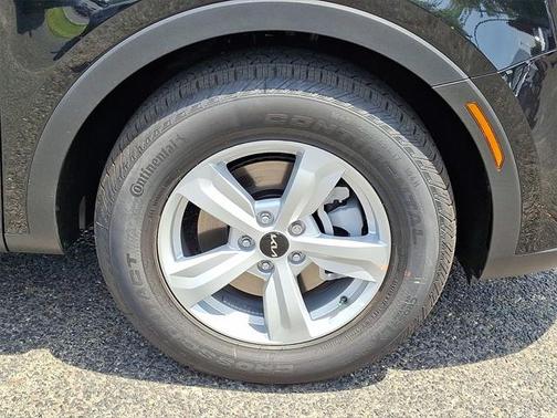 2025 Kia Sorento LX