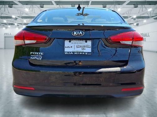 Aurora Black 2017 Kia Forte LX