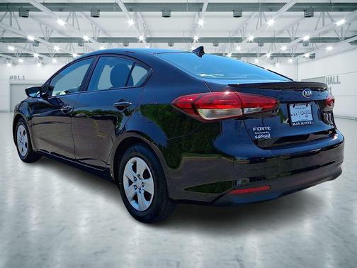 Aurora Black 2017 Kia Forte LX