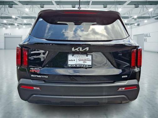 2023 Kia Sorento LX