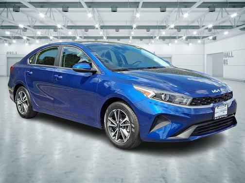 Deep Sea Blue 2022 Kia Forte LXS