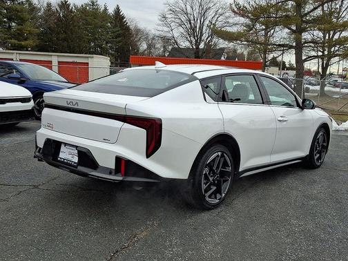 2026 Kia K4 GT-Line
