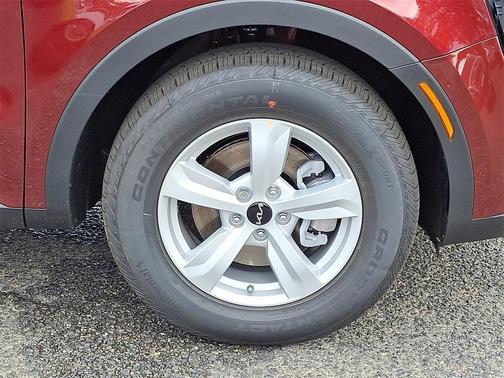 2025 Kia Sorento LX