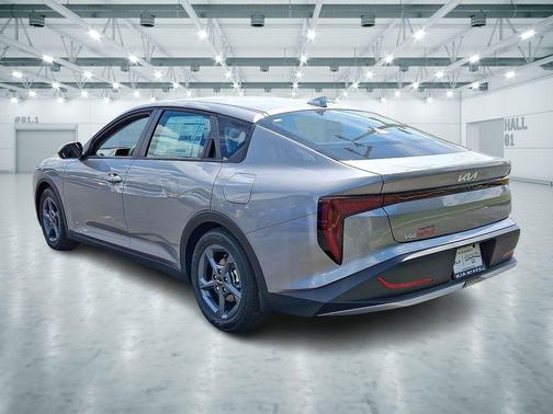 Steel Gray 2026 Kia K4 LXS