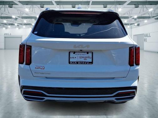 Glacial White Pearl 2023 Kia Sorento SX