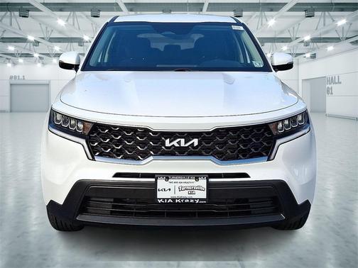 2022 Kia Sorento LX