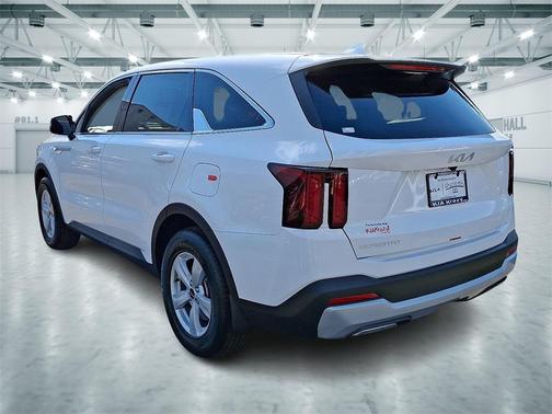 2025 Kia Sorento LX