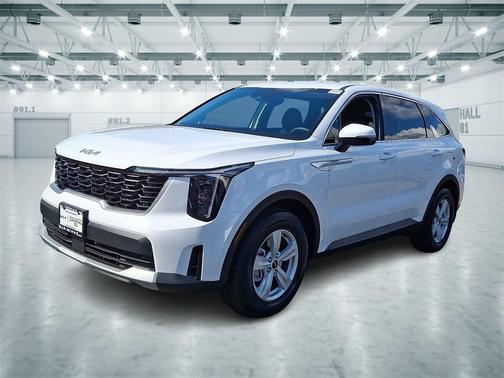 2025 Kia Sorento LX