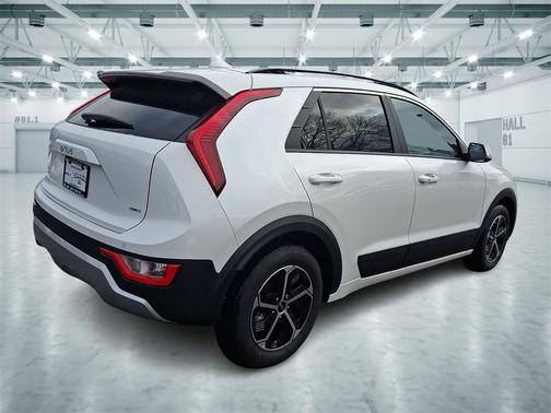 2026 Kia Niro EX
