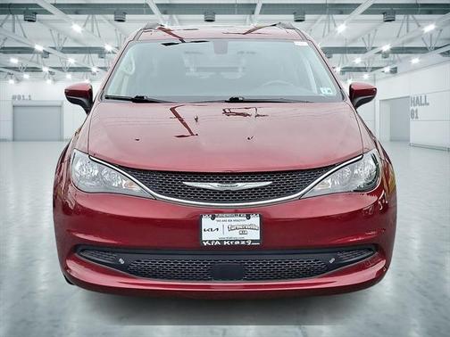 2021 Chrysler Voyager LXI