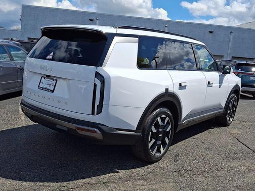 Glacial White Pearl 2027 Kia Telluride S