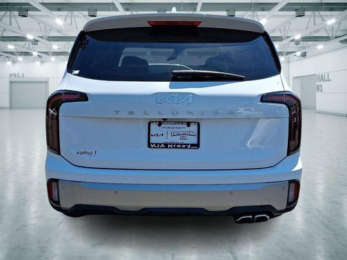 Glacial White Pearl 2023 Kia Telluride EX