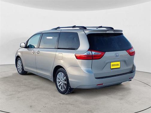 2015 Toyota Sienna LE
