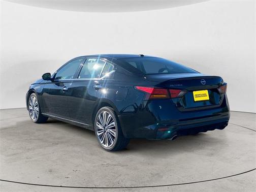 2024 Nissan Altima 2.5 SL
