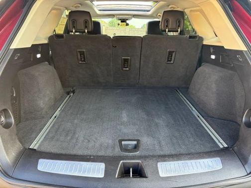 Red 2019 Cadillac XT5 Luxury