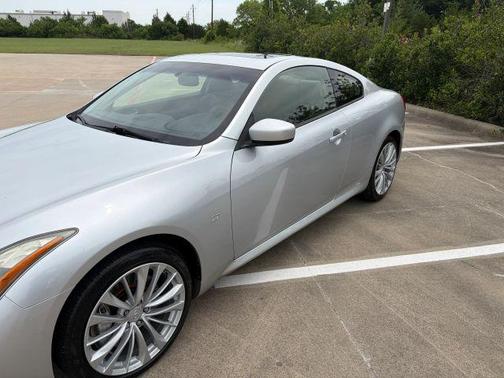 Liquid Platinum 2014 INFINITI Q60 Base
