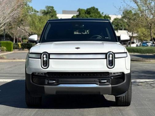2023 Rivian R1S Launch Edition