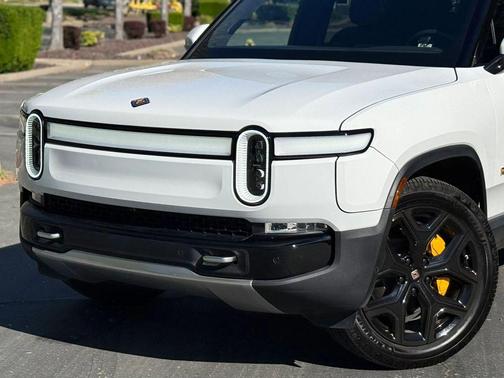 2023 Rivian R1S Launch Edition