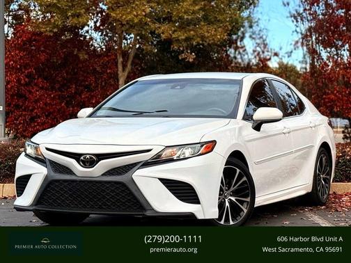 2018 Toyota Camry SE