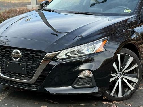 2021 Nissan Altima SR FWD