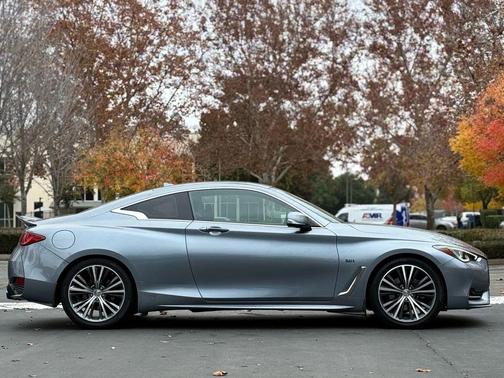 2018 INFINITI Q60 3.0T LUXE