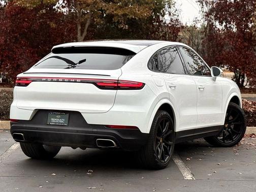 2022 Porsche Cayenne Cayenne