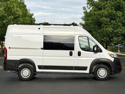 Bright White Clearcoat 2023 RAM ProMaster 1500 Base