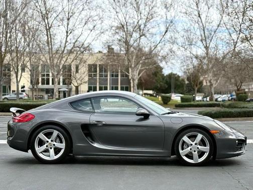 2016 Porsche Cayman Coupe 2D