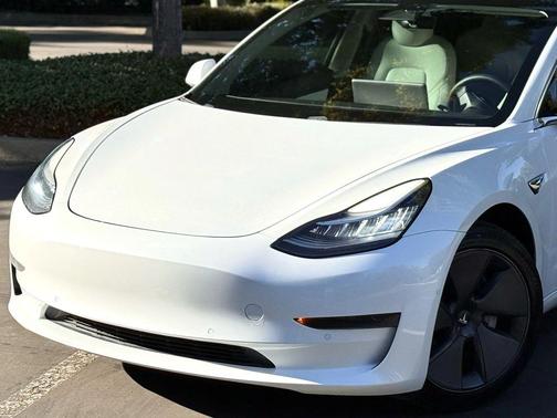 2020 Tesla Model 3 Standard Range Plus