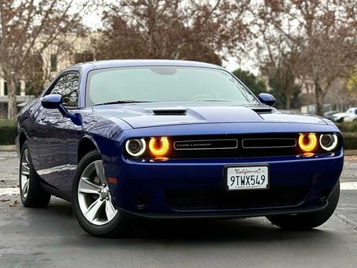 2021 Dodge Challenger SXT