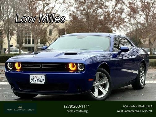 2021 Dodge Challenger SXT