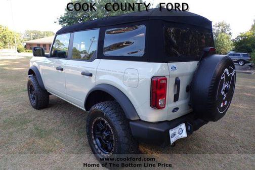 2025 Ford Bronco Base