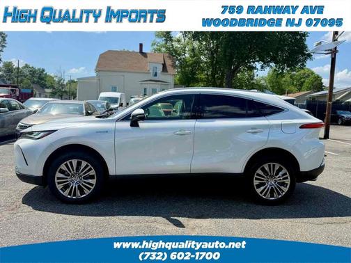 Blizzard Pearl 2021 Toyota Venza LE
