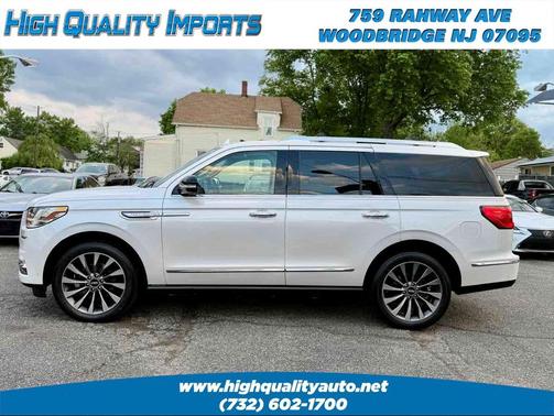 White Platinum Metallic Tri-Coat 2018 Lincoln Navigator Select