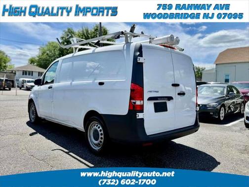 2017 Mercedes-Benz Metris Base