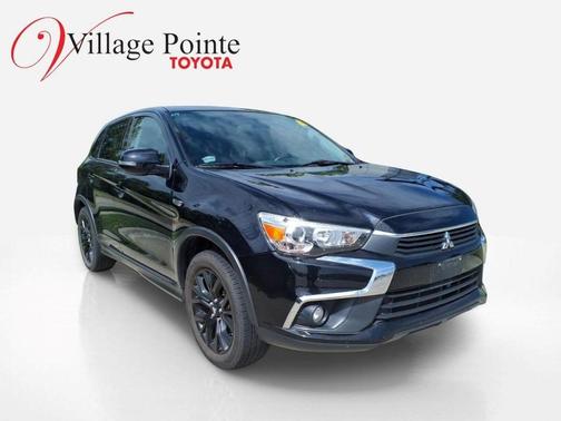 Labrador Black Pearl 2017 Mitsubishi Outlander Sport 2.0 LE
