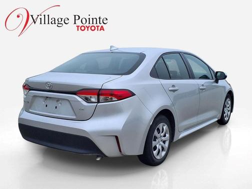 Classic Silver Metallic 2024 Toyota Corolla LE