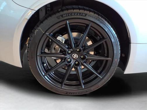 2025 Toyota GR86 Premium