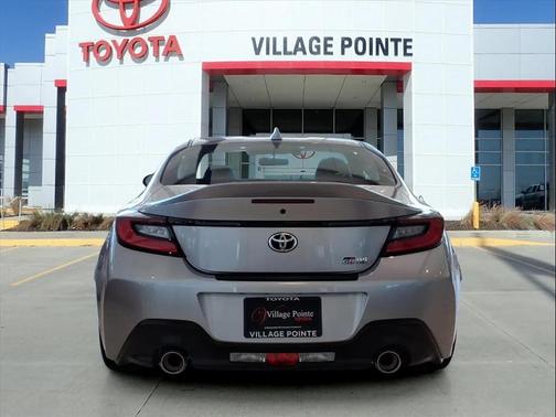 2025 Toyota GR86 Premium