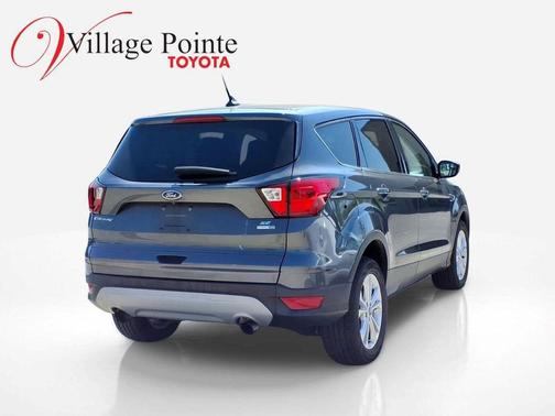 Magnetic 2019 Ford Escape SE