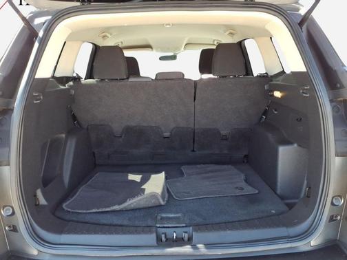 Magnetic 2019 Ford Escape SE