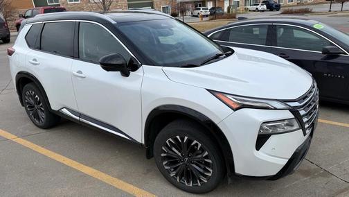 2024 Nissan Rogue Platinum