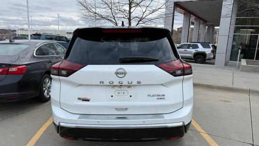 2024 Nissan Rogue Platinum