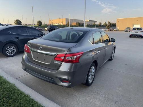 2016 Nissan Sentra SV