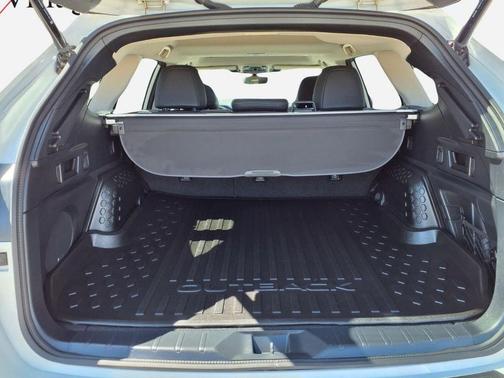 Crystal White Pearl 2025 Subaru Outback Onyx Edition XT