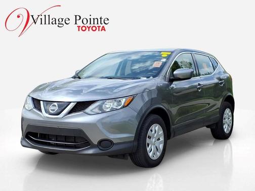 Gun Metallic 2019 Nissan Rogue Sport S