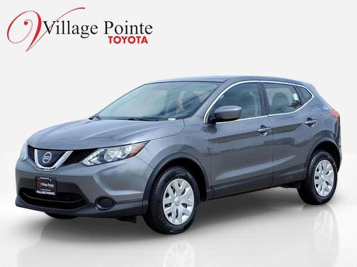 Gun Metallic 2019 Nissan Rogue Sport S