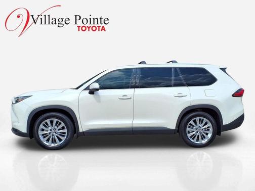 Coastal Cream 2024 Toyota Grand Highlander Platinum