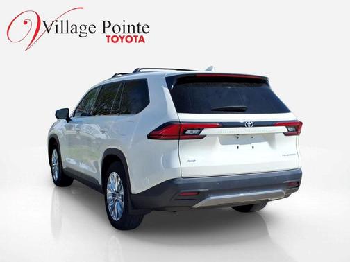 Coastal Cream 2024 Toyota Grand Highlander Platinum
